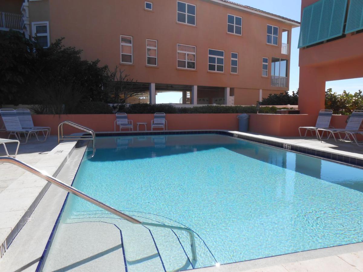 Coquina Club 110 Apartment