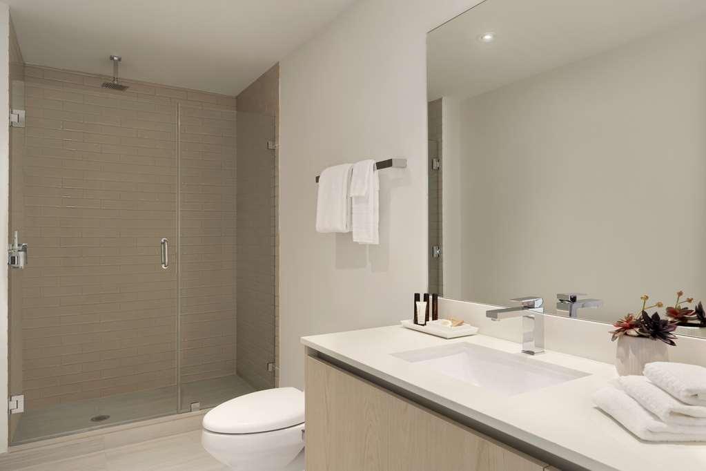 Modern 3 Bedroom At Hollywood 28th Floor Apartment Hallandale Beach