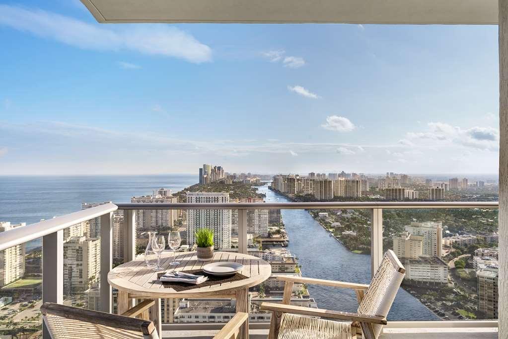 Modern 3 Bedroom At Hollywood 28th Floor Apartment *