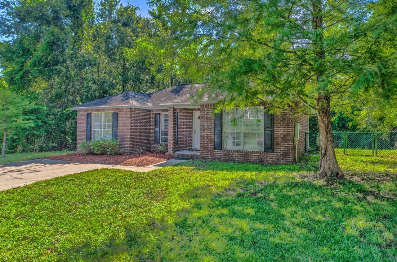 Holiday home 10 Mi To Downtown Pets Welcome! *