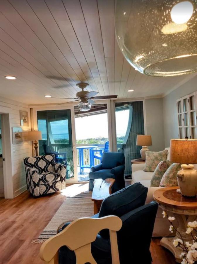 Hibiscus Oceanfront Resort