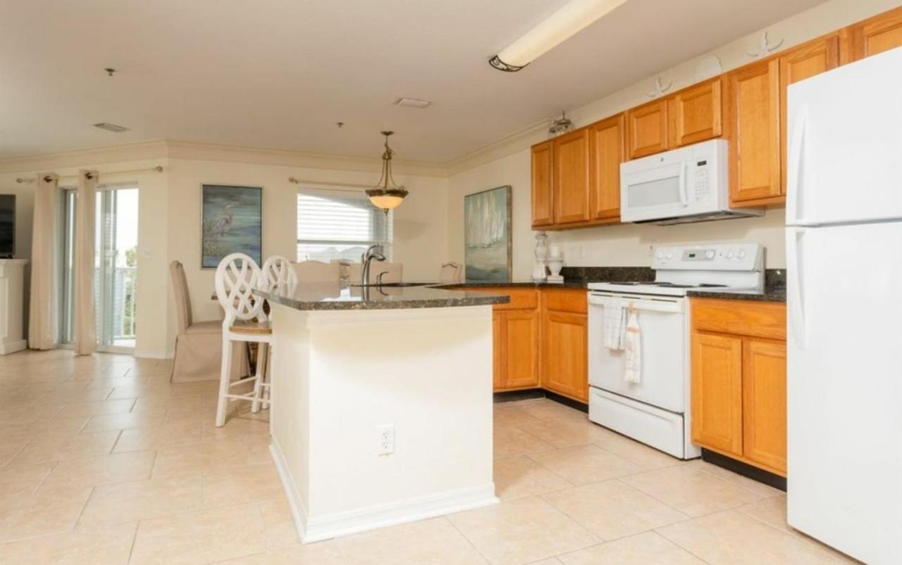 Hibiscus Oceanfront