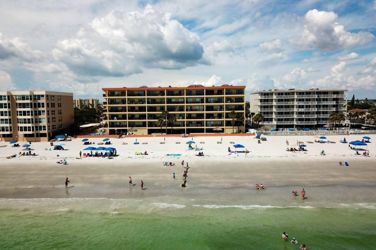 100 - Brisas St. Pete Beach