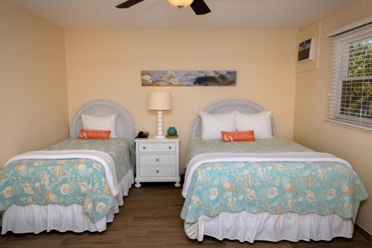 Cedar Cove & 4* Holmes Beach