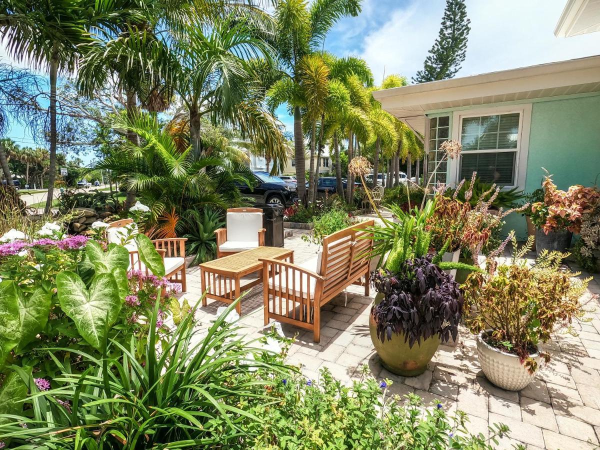 Haley's At Anna Maria Island Motel