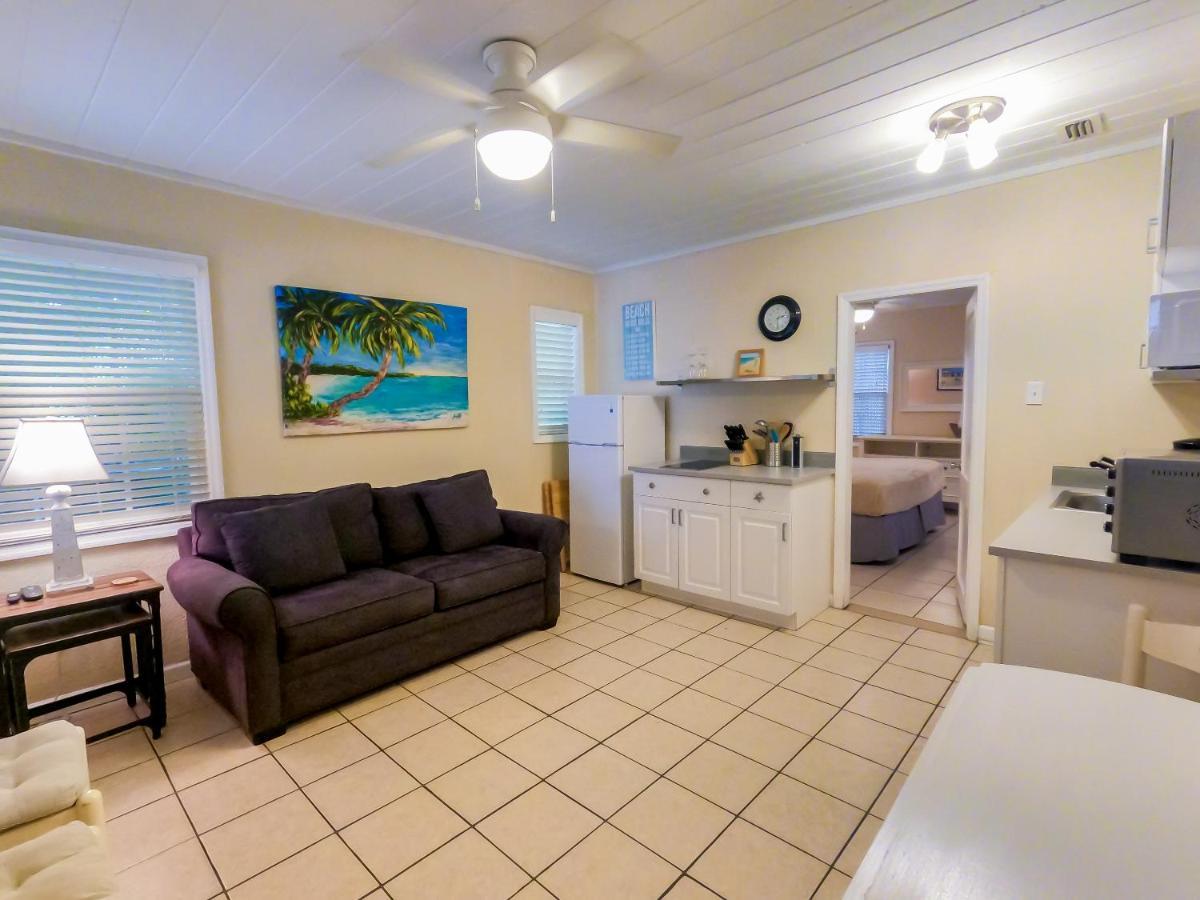 Haley's At Anna Maria Island Motel Holmes Beach