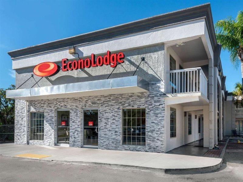 Lodge Econo Airport - Rj Stadium Tampa