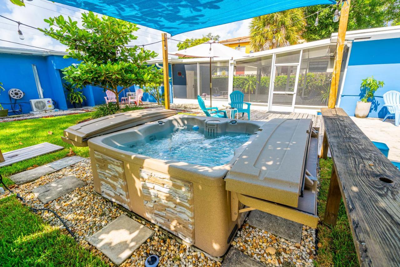 The Blue House Lauderdale Airport/cruise Guest house Fort Lauderdale