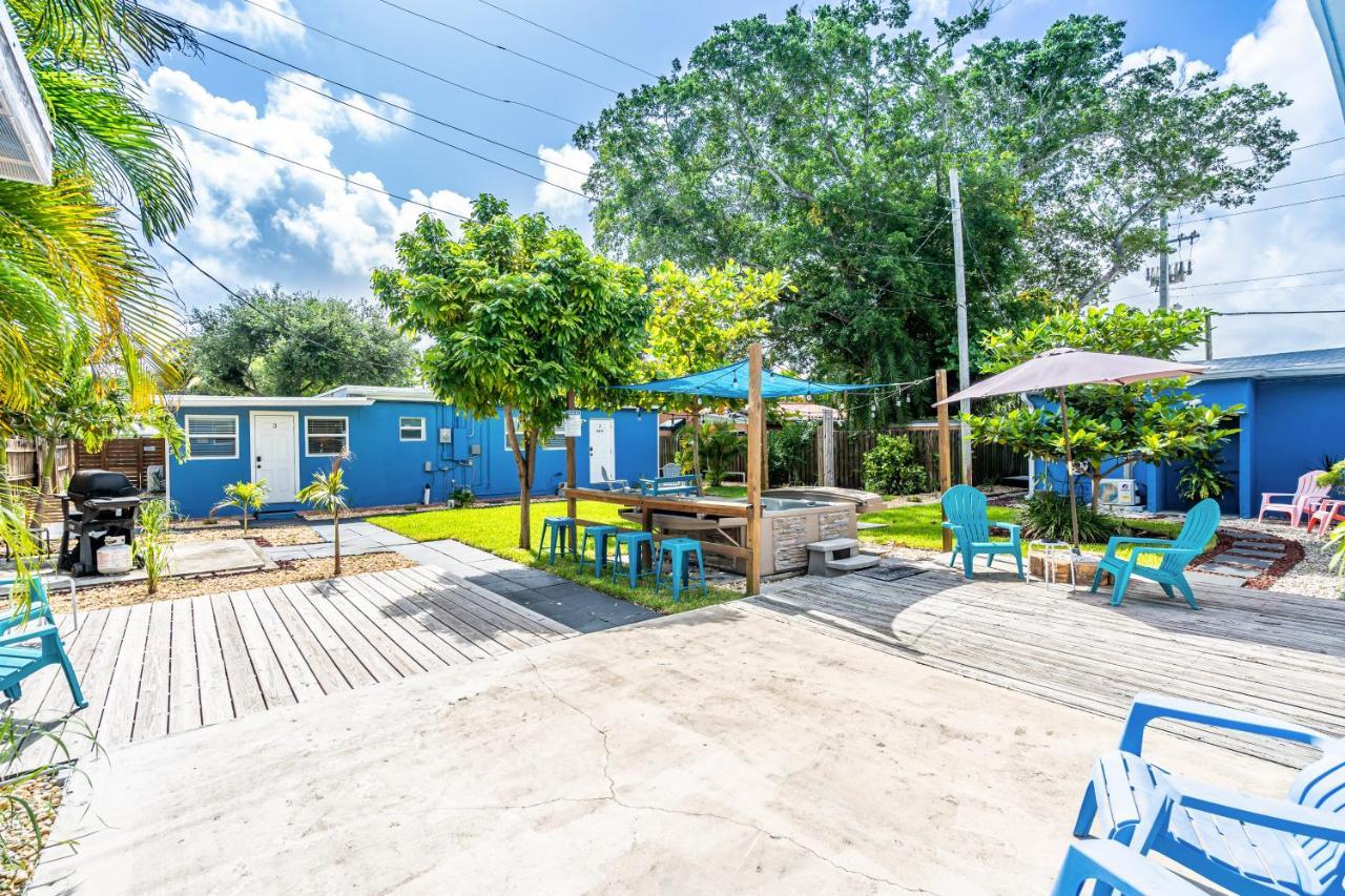 The Blue House Lauderdale Airport/cruise Guest house Fort Lauderdale