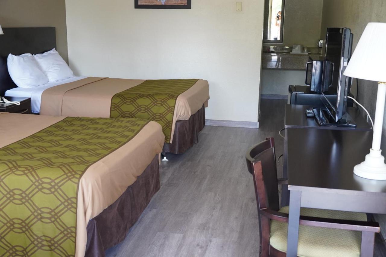 Econo Motel