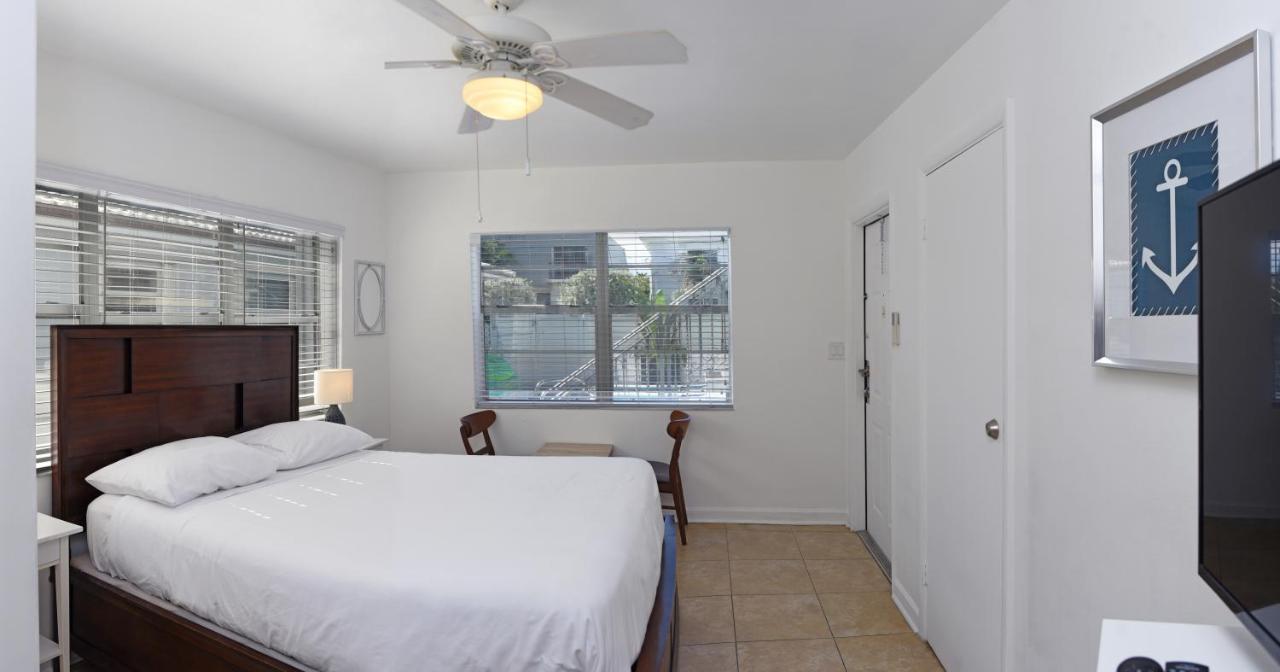 Hotel Makani House 335 Hollywood