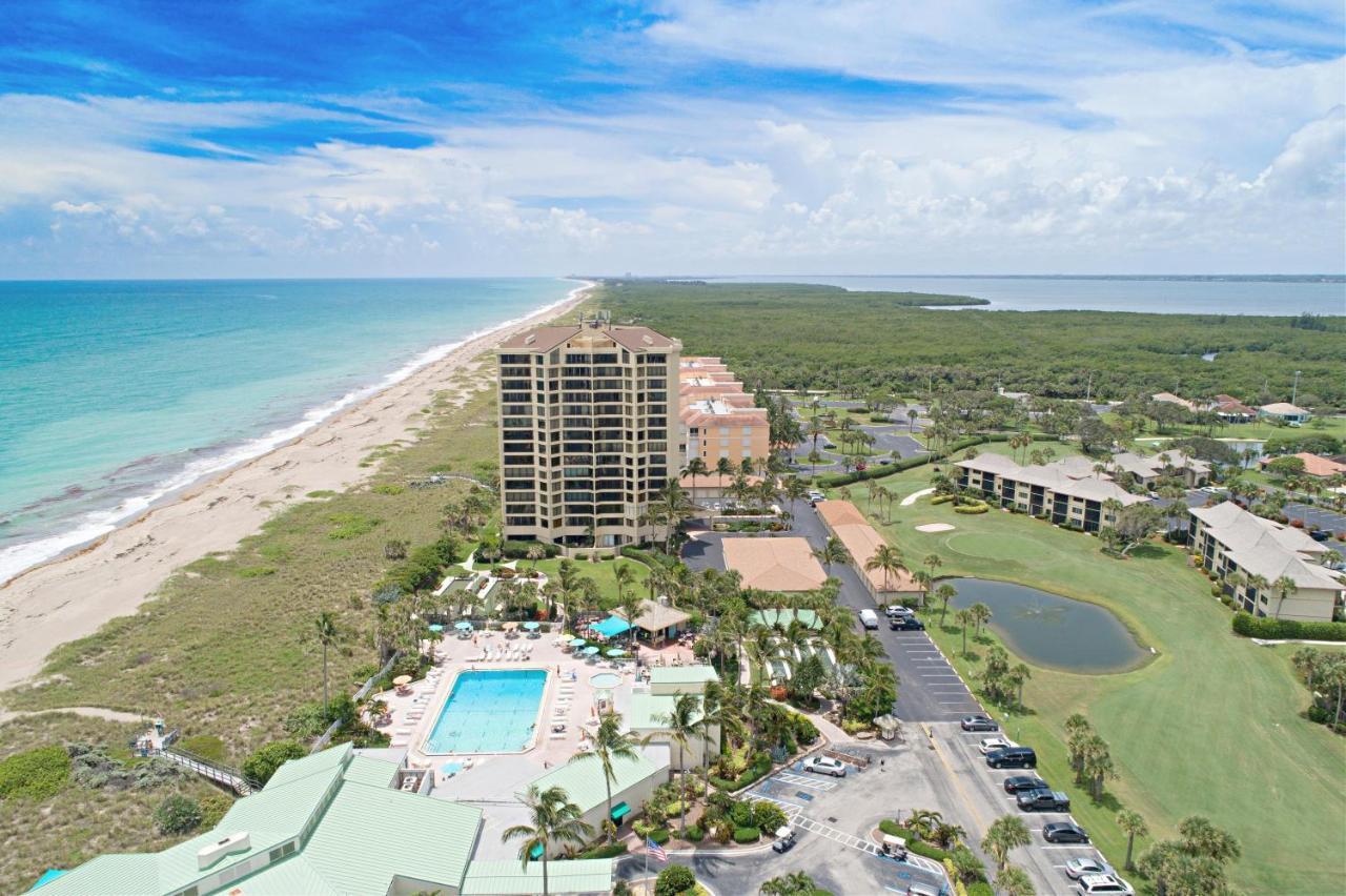 Excellent Front Community, Golf Course, Tennis, Sunny Weather Year Round! Apartment
