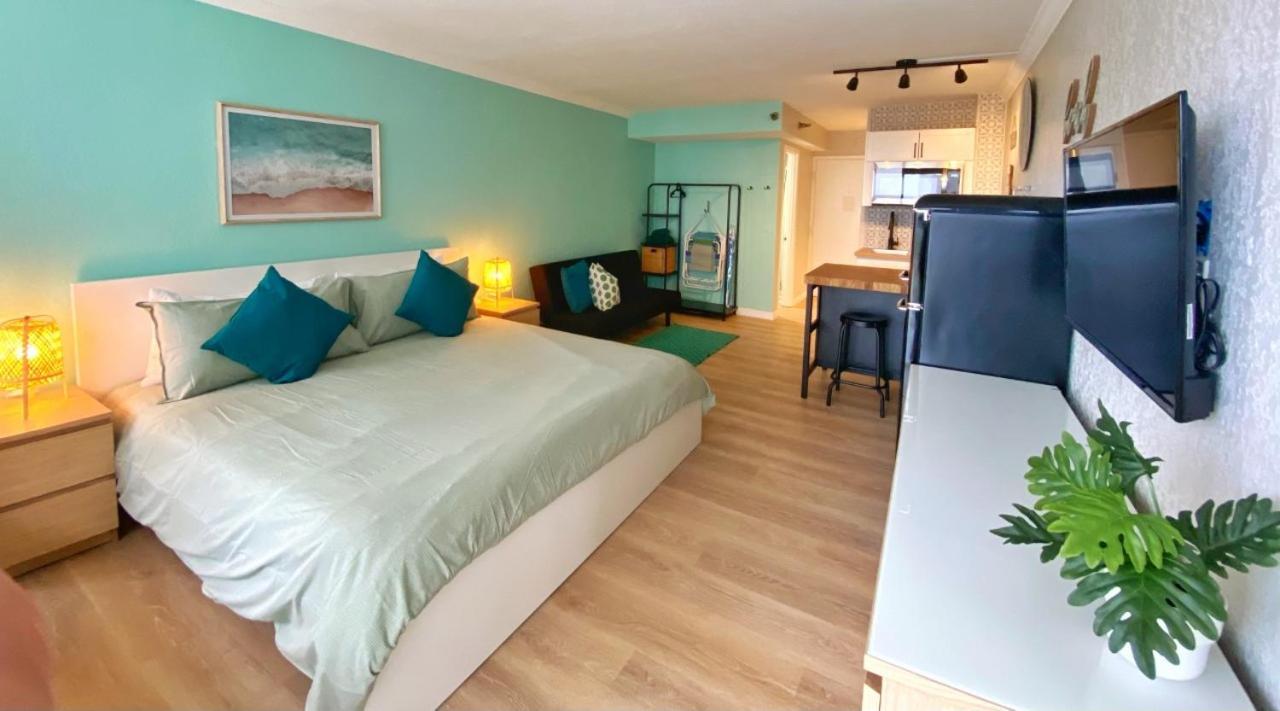Castaways Hotel