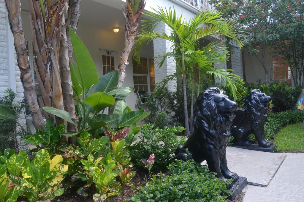 Grand Palm Plaza Hotel