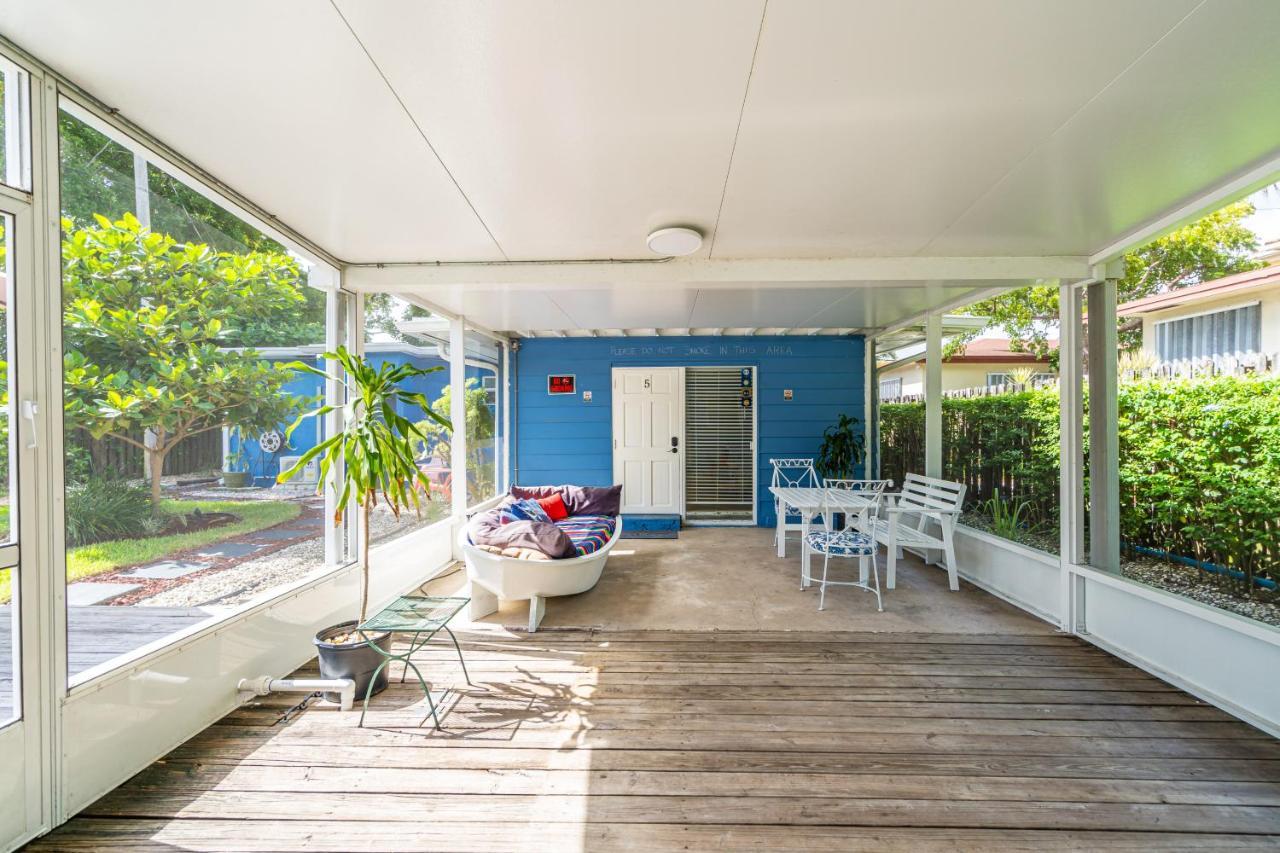 The Blue House Lauderdale Airport/cruise Guest house Fort Lauderdale