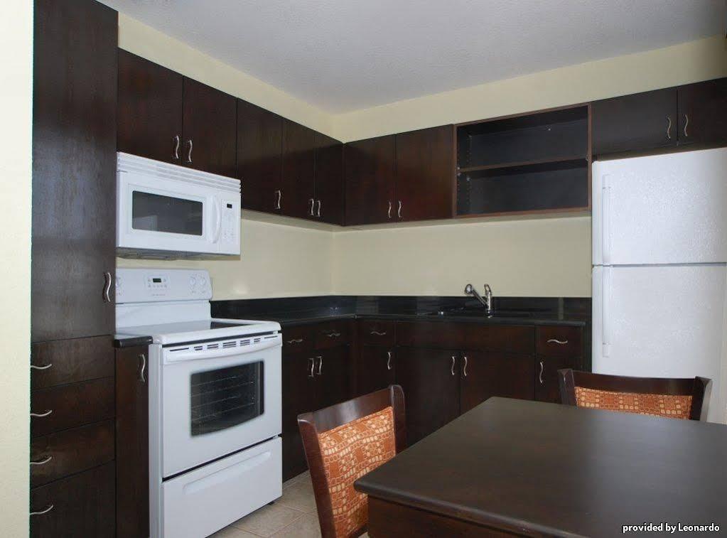 Western Gateway Hotel 3*