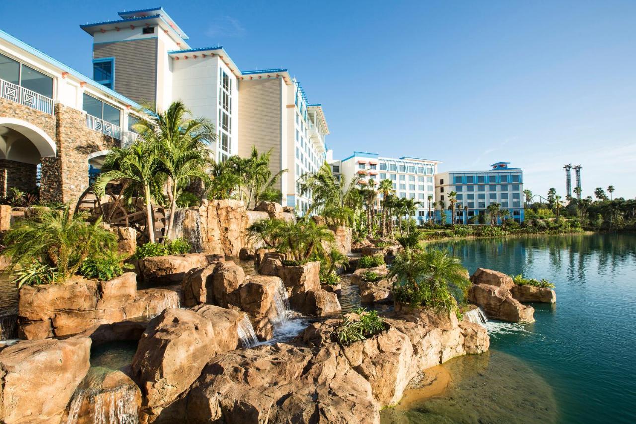 Universal's Loews Sapphire Falls