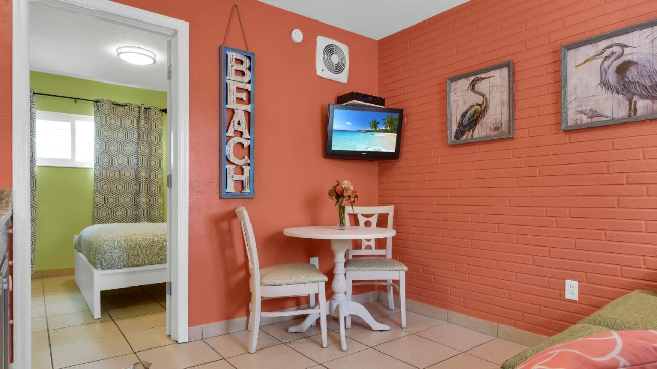 Inn The House - Treasure Island 2*