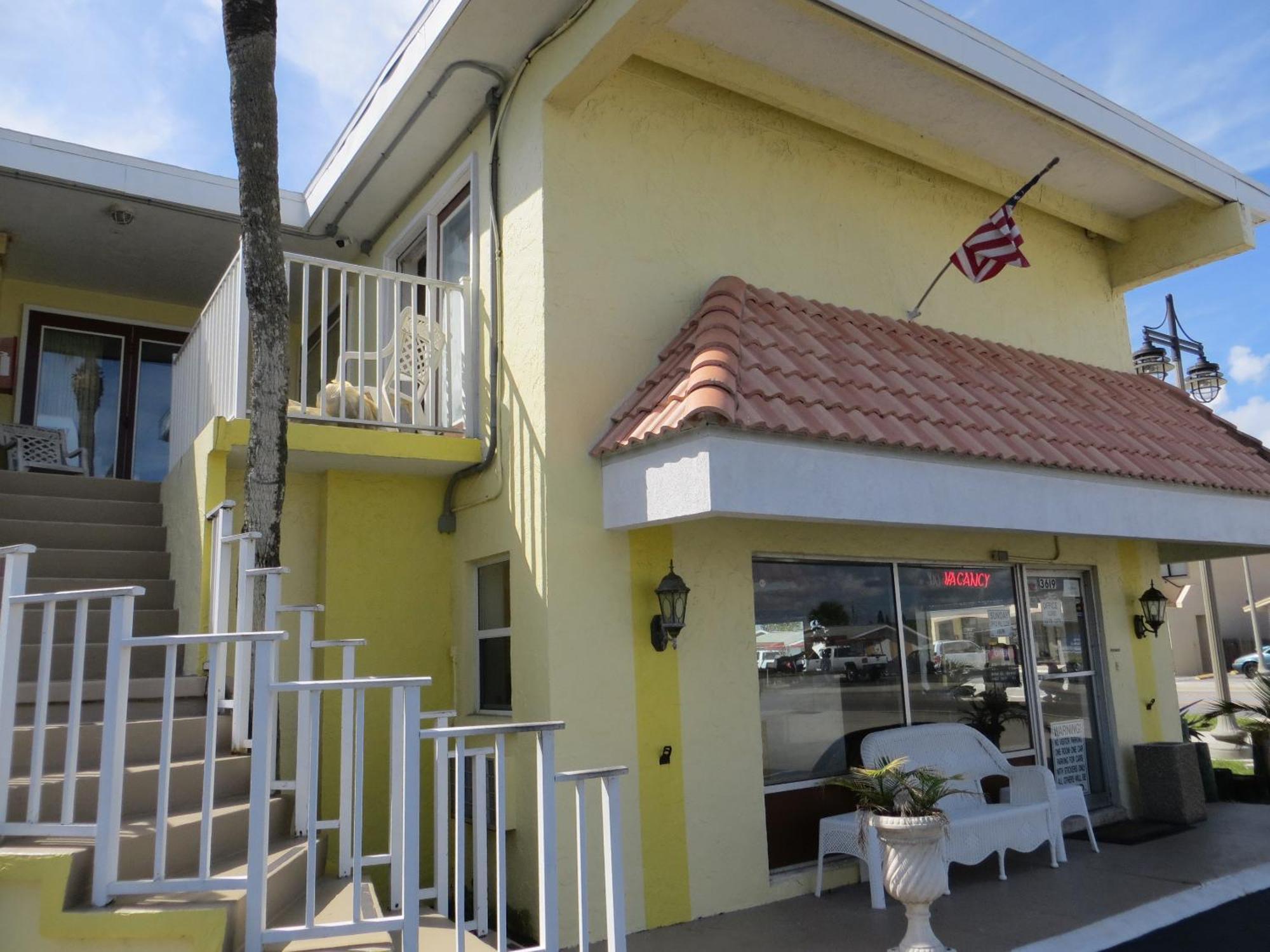 Castle Motel Daytona Beach Shores