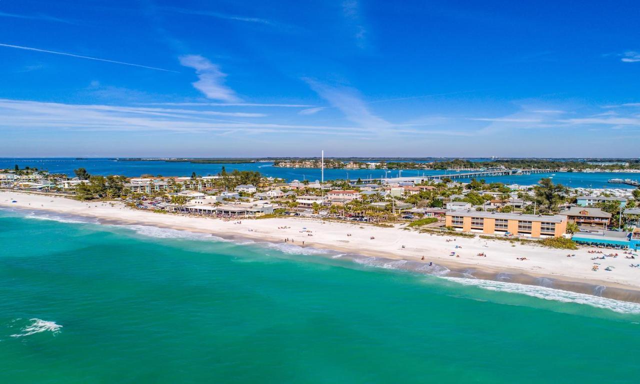 Ami Gulf Lookout-views Of The Gulf From Every Room-rooftop Terrace Holiday home Bradenton Beach