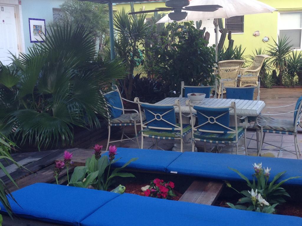 Hotel Angelfish 2*