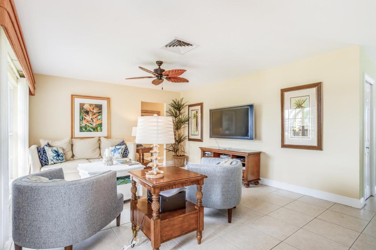 Palm Breeze Bliss Holiday home *