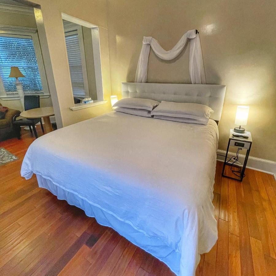 The Casablanca Bed & Breakfast Key West