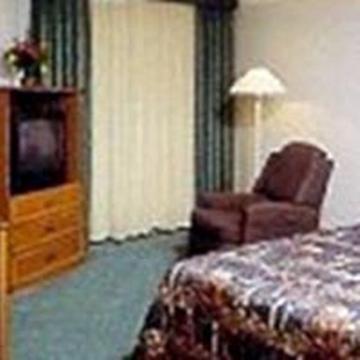 La Quinta Airport Stadium Westshore Hotel