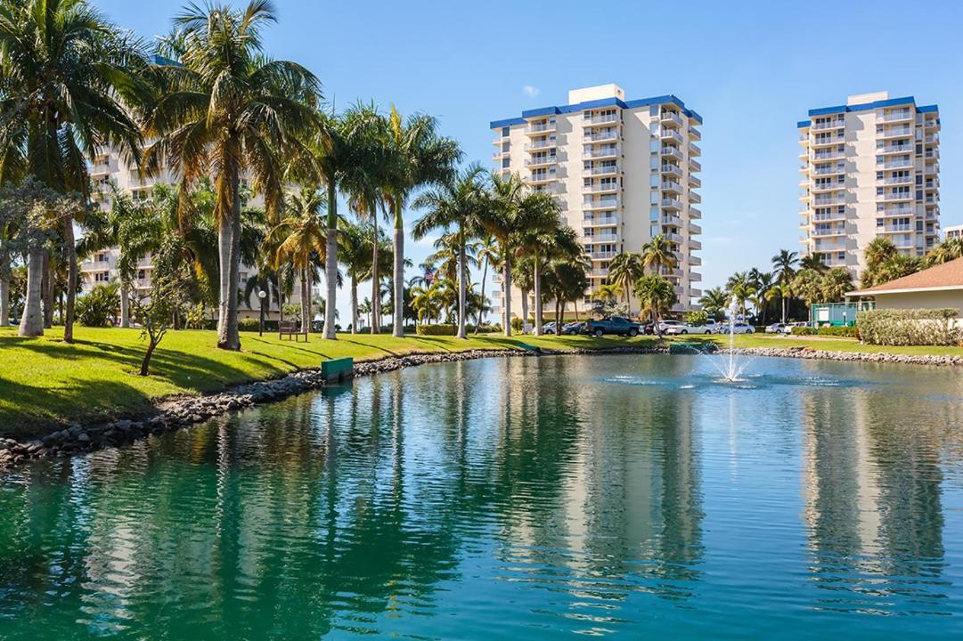 Estero Tennis 1204a