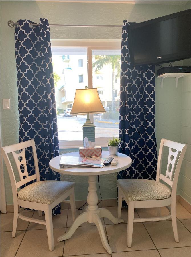 The House - Treasure Island Inn