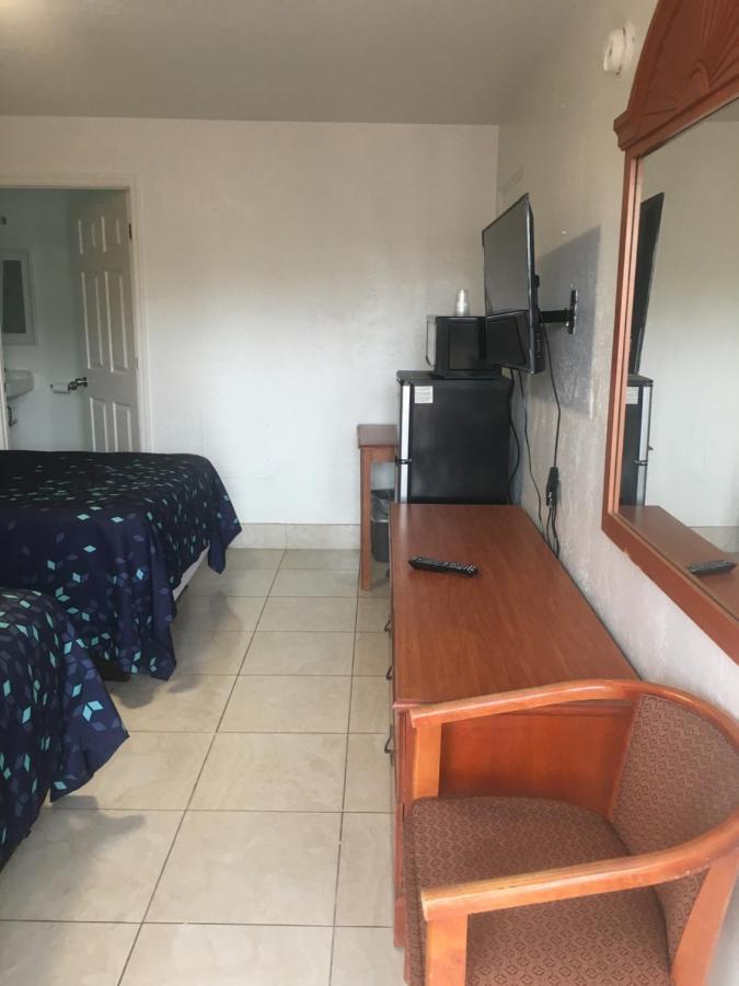 A1a Travel Motel 2*