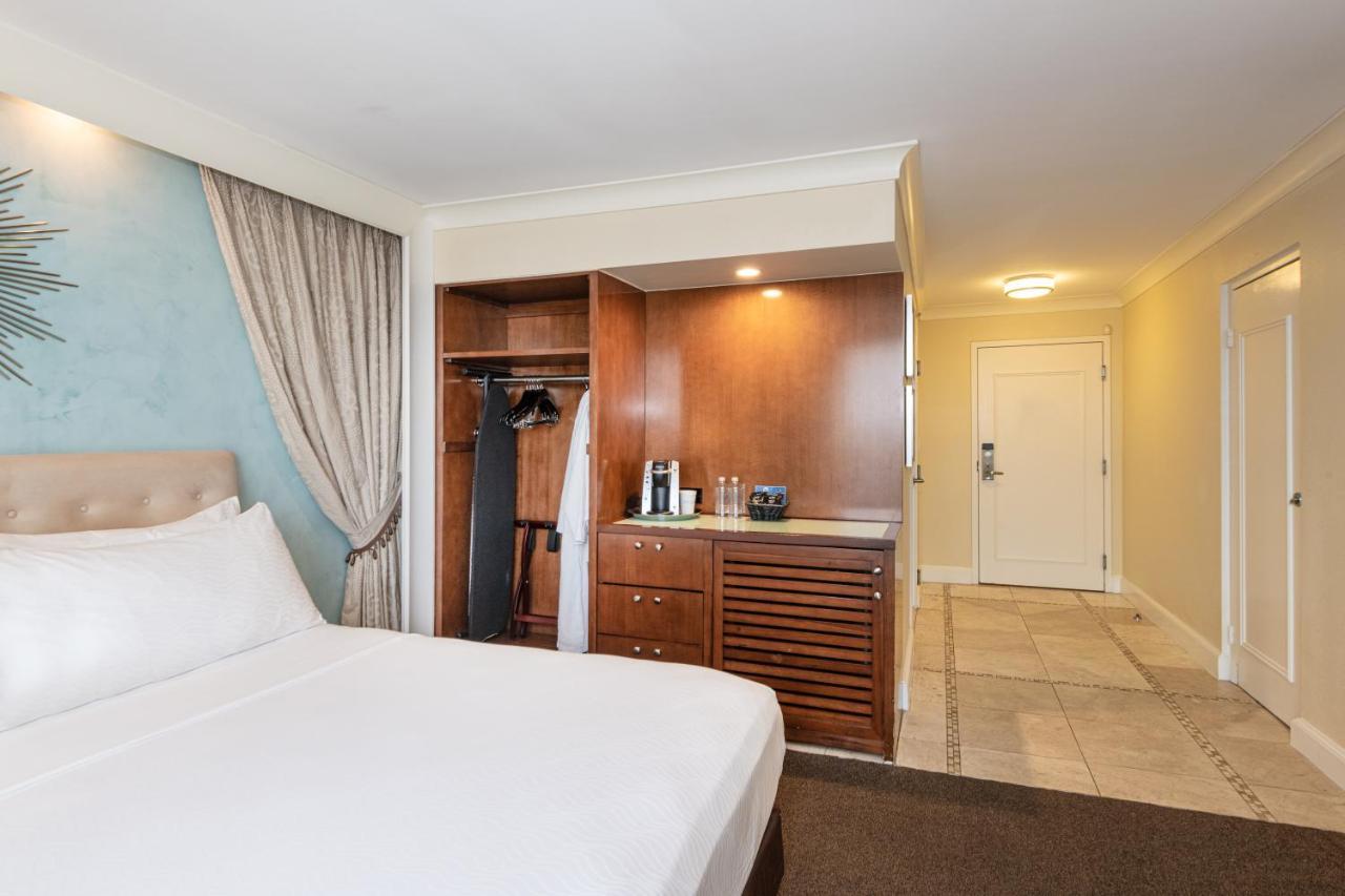 Resort One Ocean And Atlantic Beach