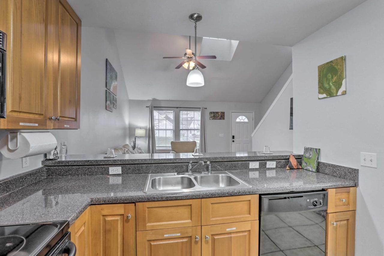 Tidy Townhome About 7 Mi To Downtown! * Tallahassee
