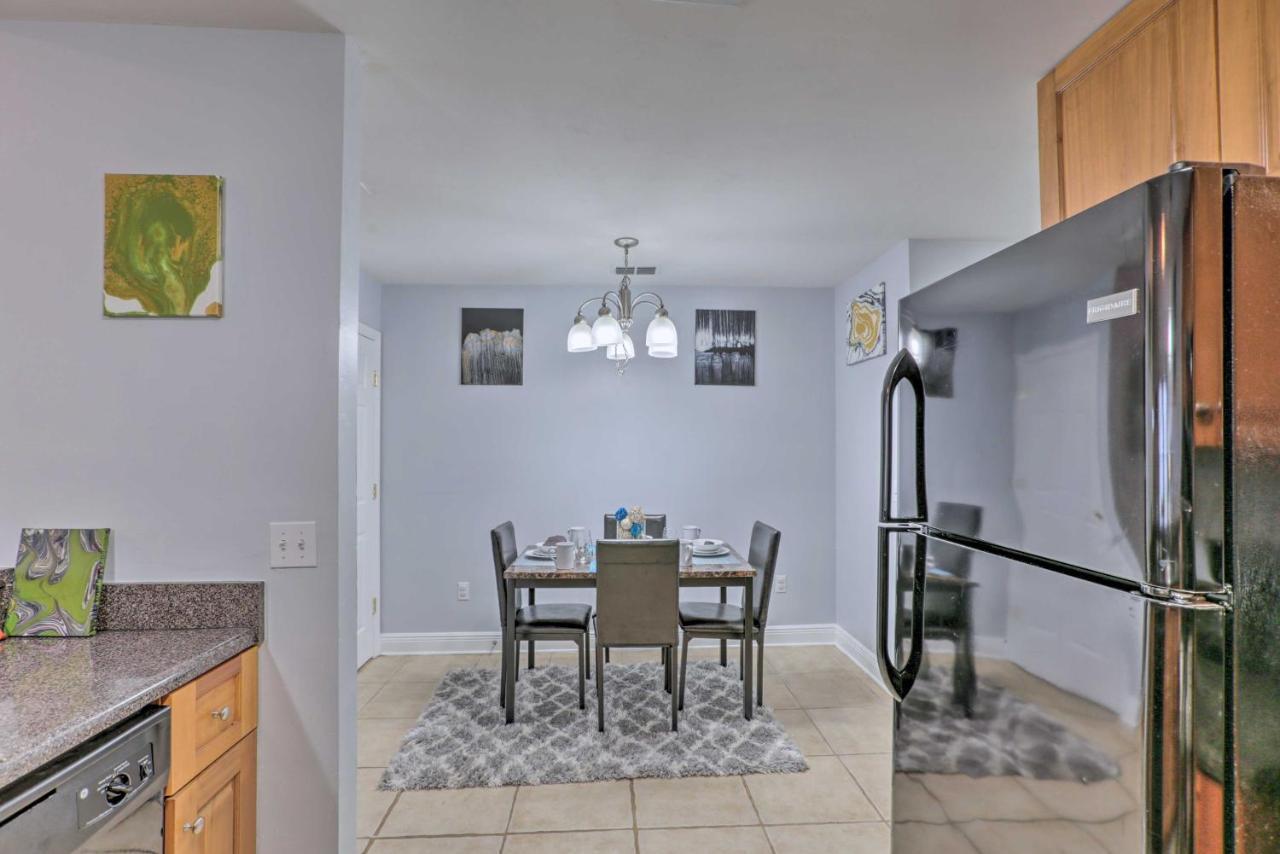 Holiday home Tidy Townhome About 7 Mi To Downtown!