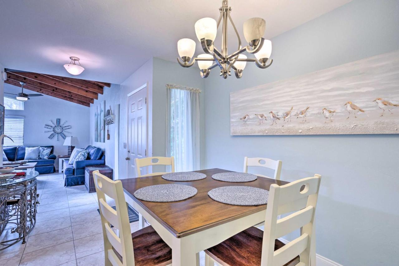 Jensen With Pool Access Less Than 1 Mi To Beach! *