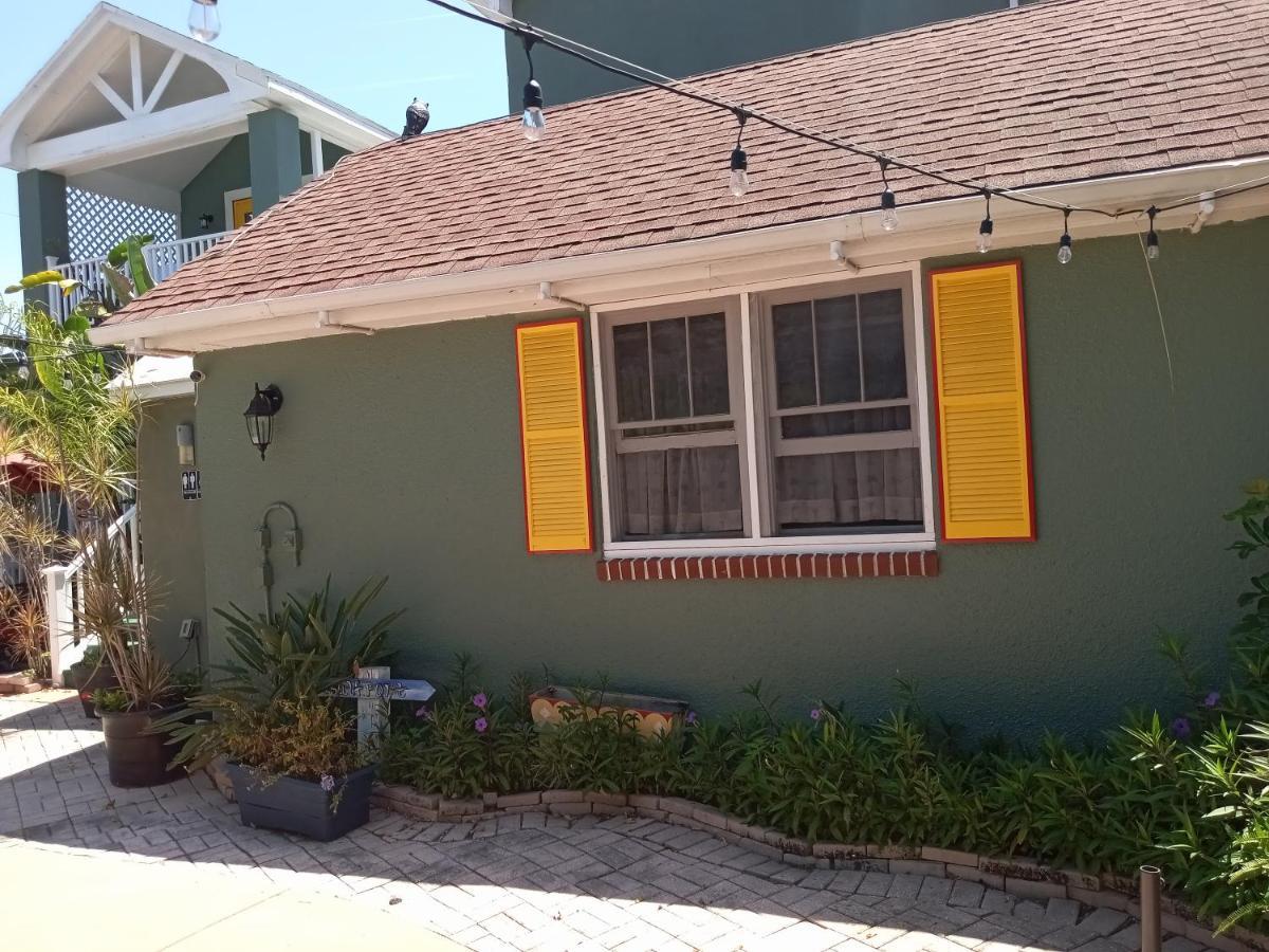 Bed & Breakfast Sea Breeze Manor 3*