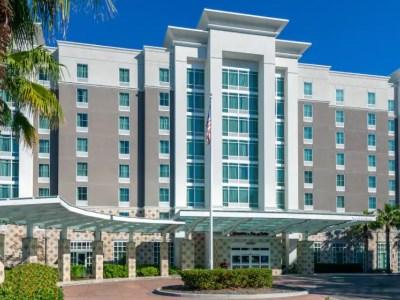 Hampton & Airport Avion Park Westshore 3*