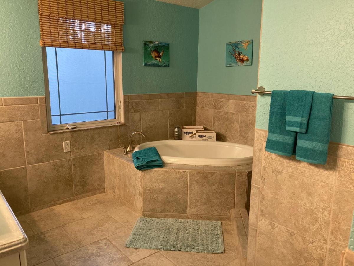 Hotel 3gulls Ozona-boutique Hotel-steps From Restaurants & Brewery-swimspa Pool-pet Friendly Palm Harbor