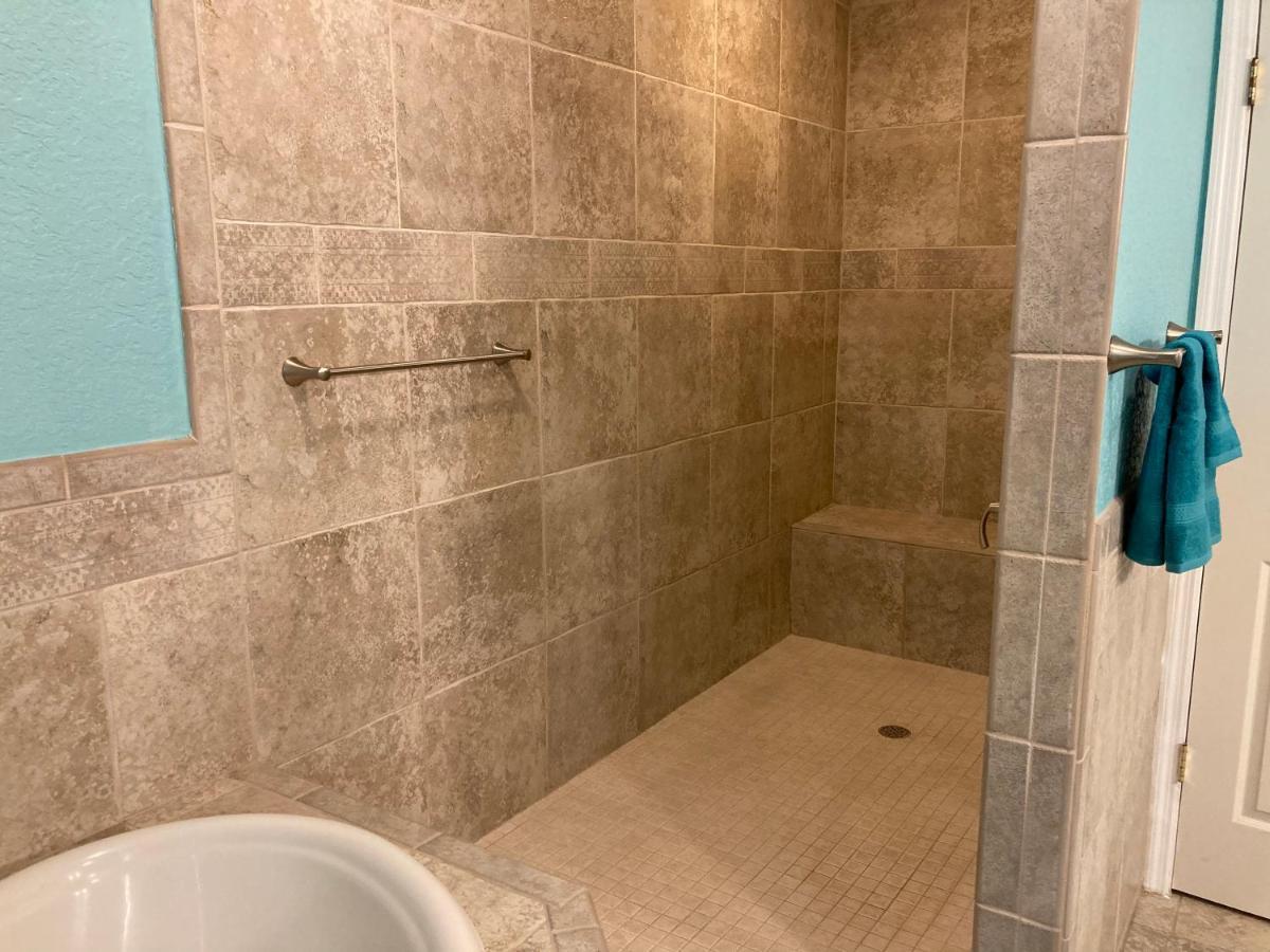 3gulls Ozona-boutique Hotel-steps From Restaurants & Brewery-swimspa Pool-pet Friendly * Palm Harbor