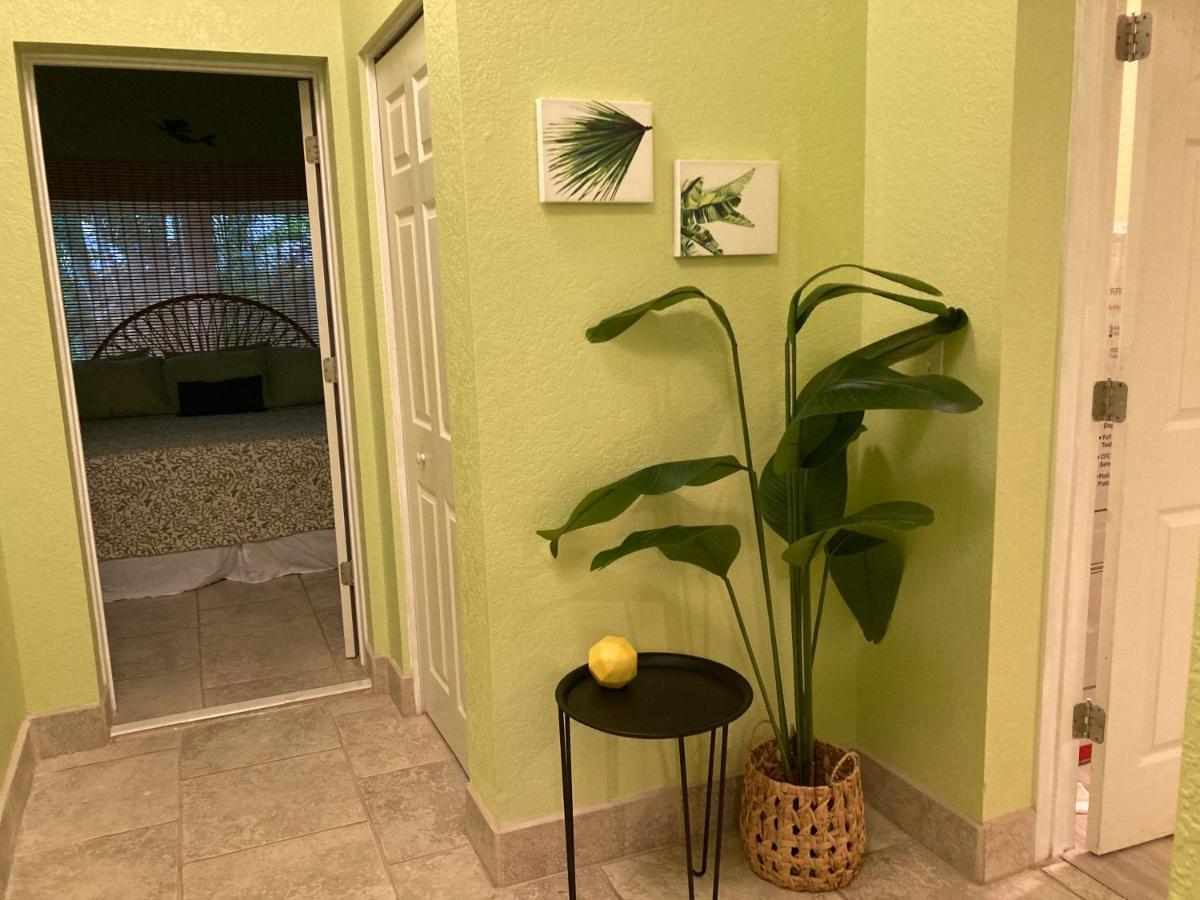 Hotel 3gulls Ozona-boutique Hotel-steps From Restaurants & Brewery-swimspa Pool-pet Friendly Palm Harbor