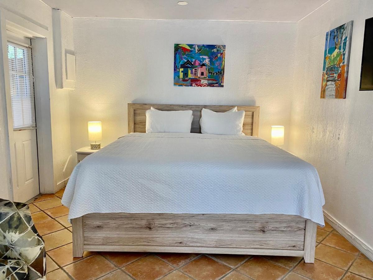 The At Turtle Beach (adults Only) Apartment