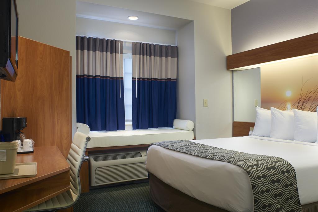 Microtel & By Wyndham Punta Gorda 3*