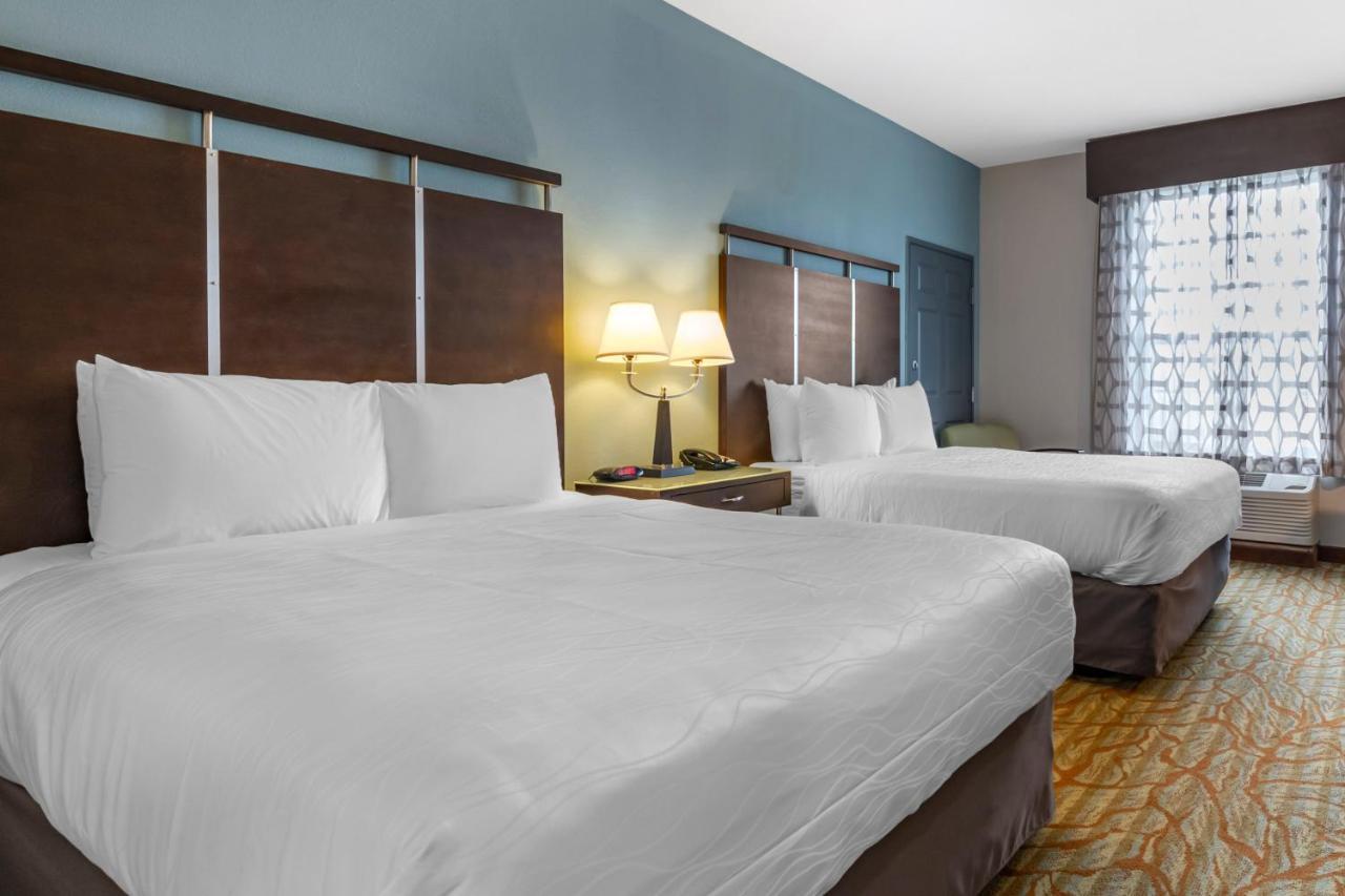 Western Gateway 3*