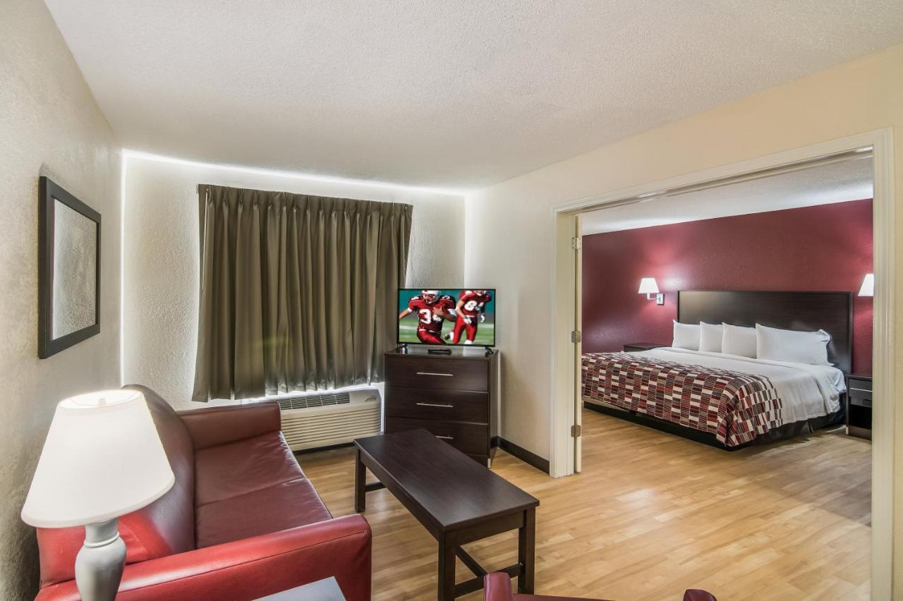 Red Roof & Pensacola East - Motel 2*