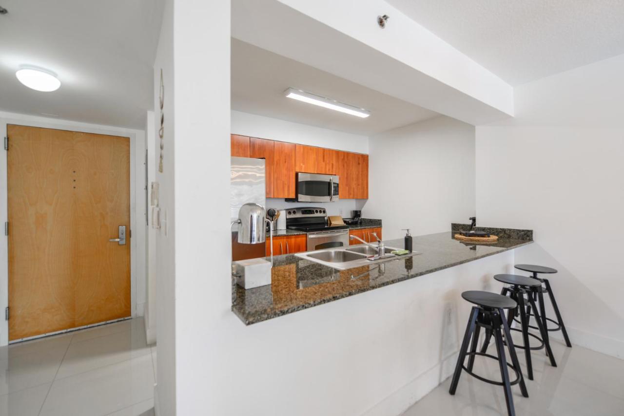 Beautiful In The Heart Of Brickell Apartment *