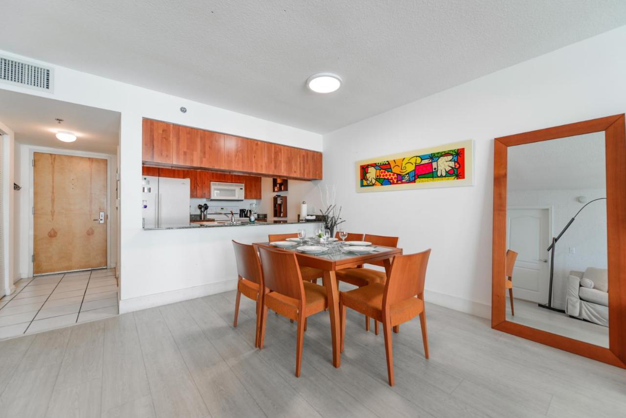 Beautiful In The Heart Of Brickell Apartment