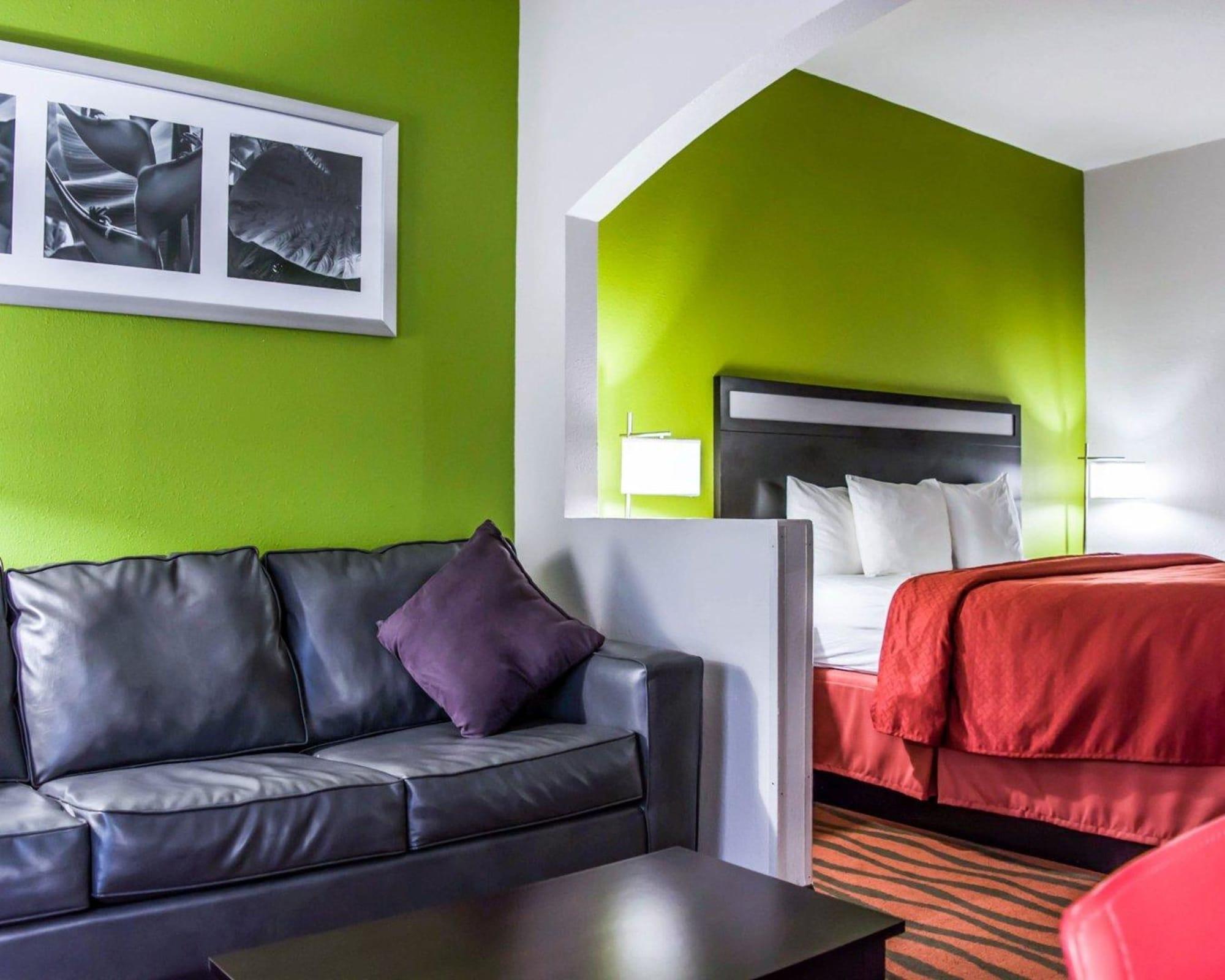 Quality Myers Airport I-75 Hotel 2*
