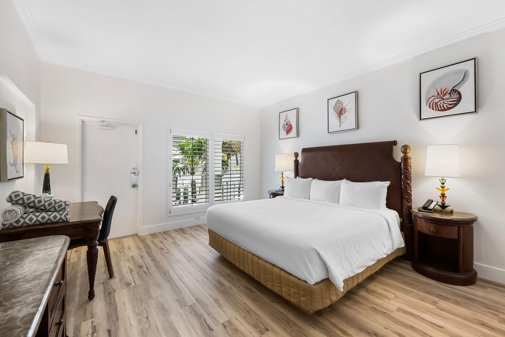 Resort Beachcomber & Club 3*