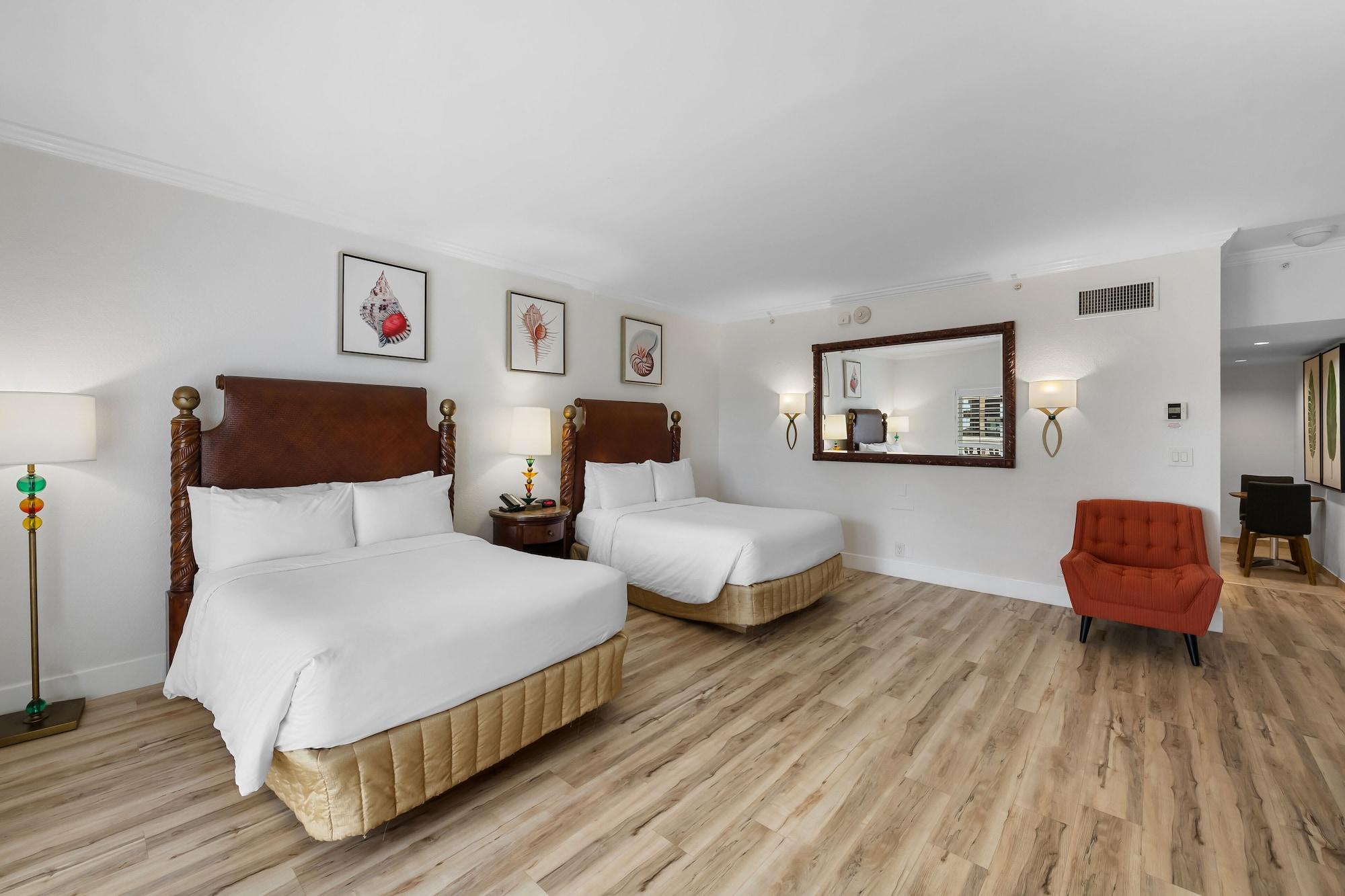 Beachcomber & Club Resort 3*