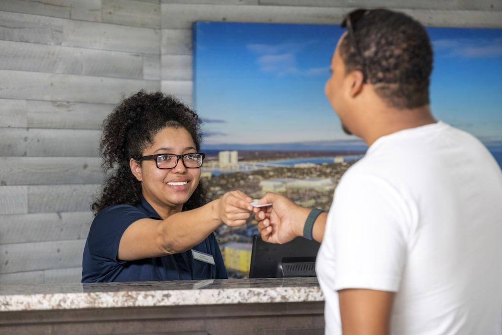 Comfort & Daytona Oceanfront Hotel Daytona Beach